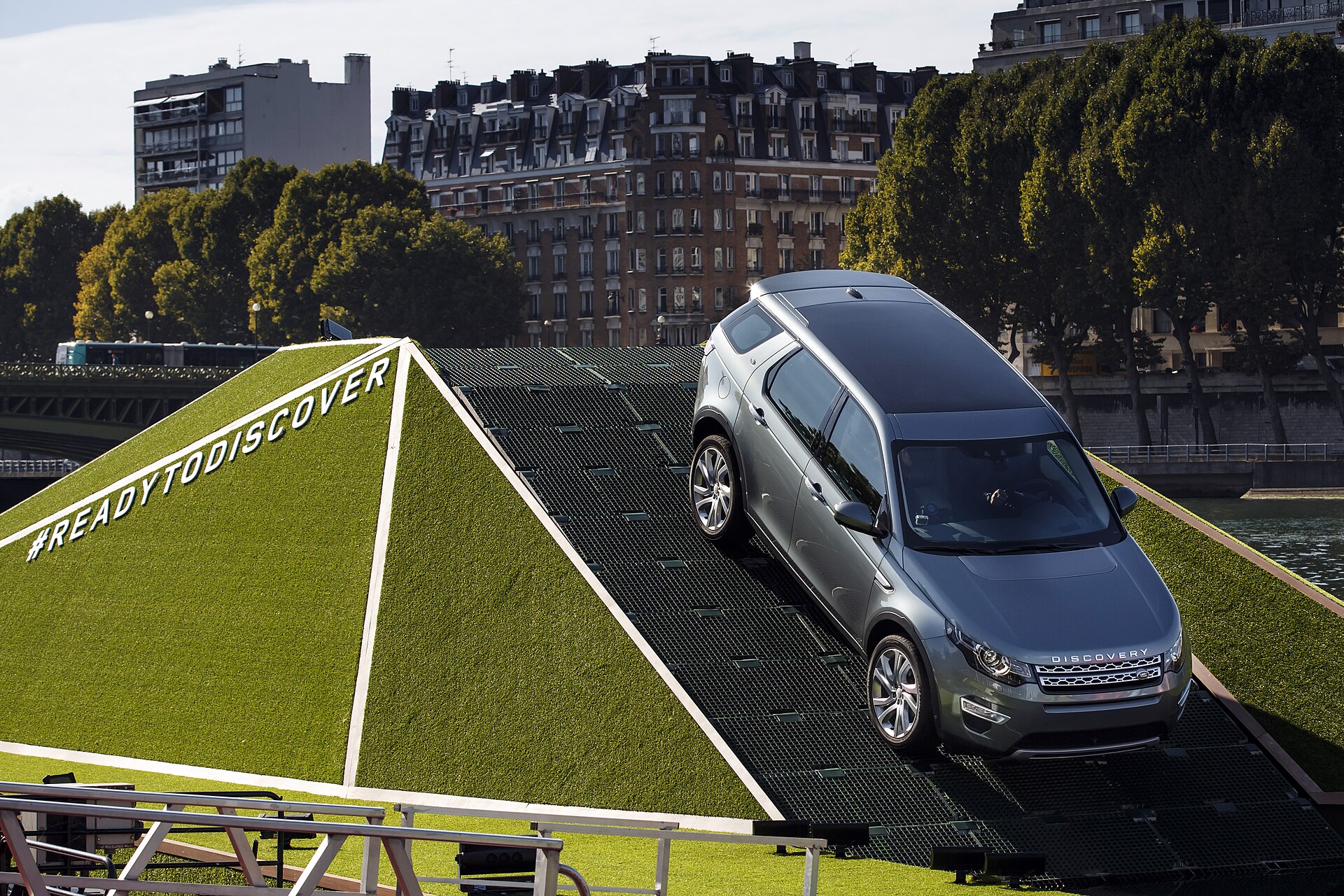 Land Rover Discovery Sport at the 2014 Paris Motor Show