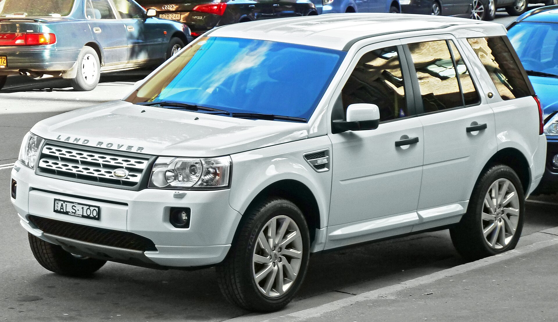 2010-2011 Land Rover Freelander 2 XS Si6 wagon