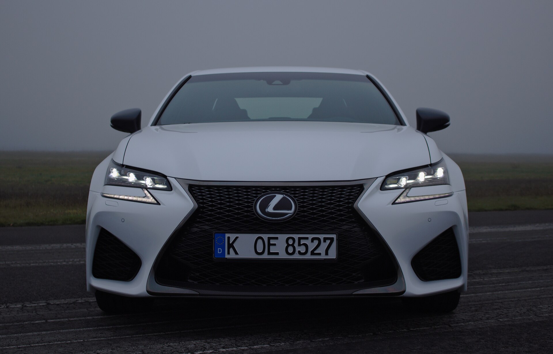2016 Lexus GS F, front view