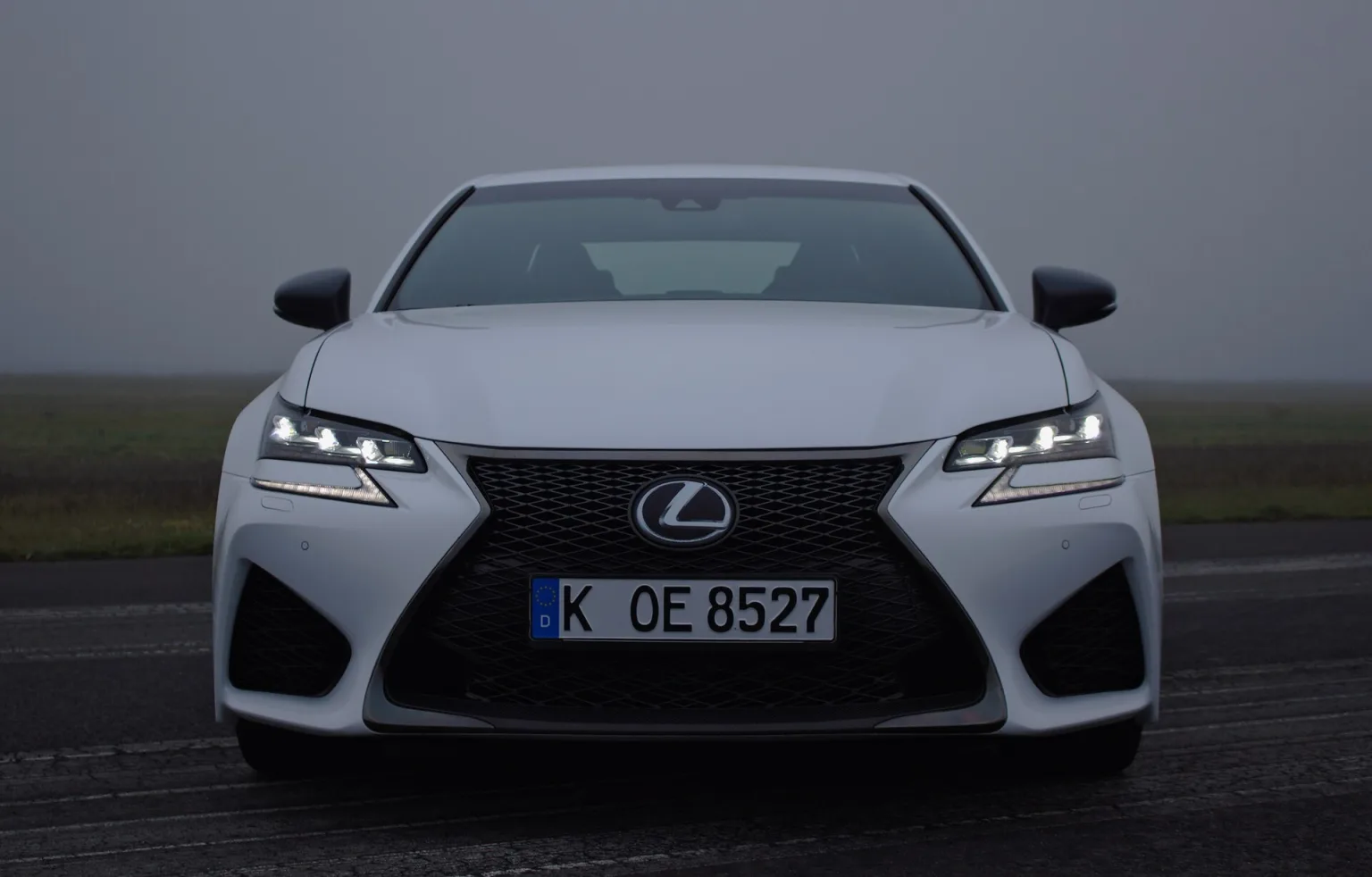 2016 Lexus GS F, front view