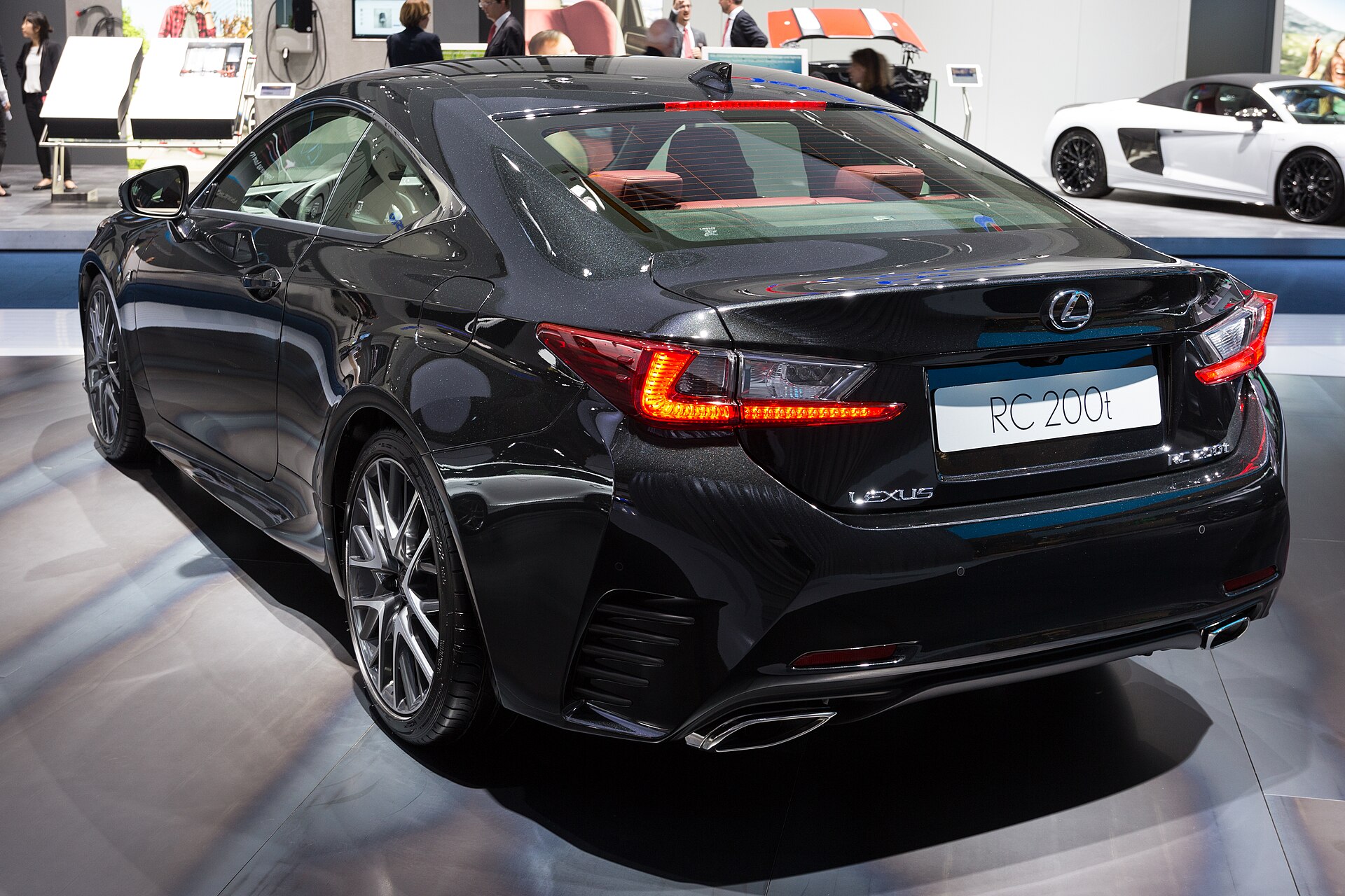 Lexus RC coupe at the 2017 IAA, first generation pre-facelift model.