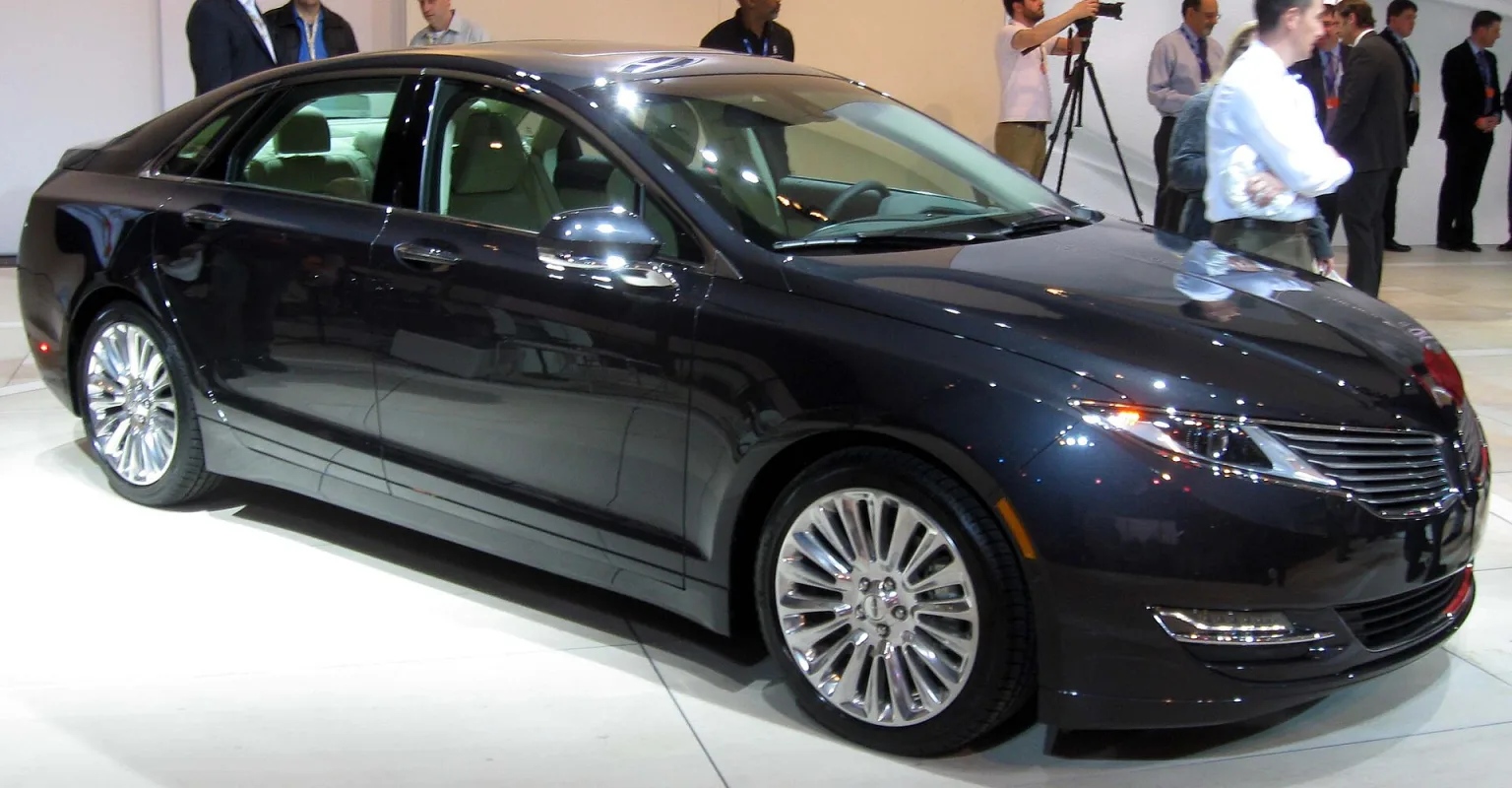 2013 Lincoln MKZ Hybrid at the 2012 New York International Auto Show
