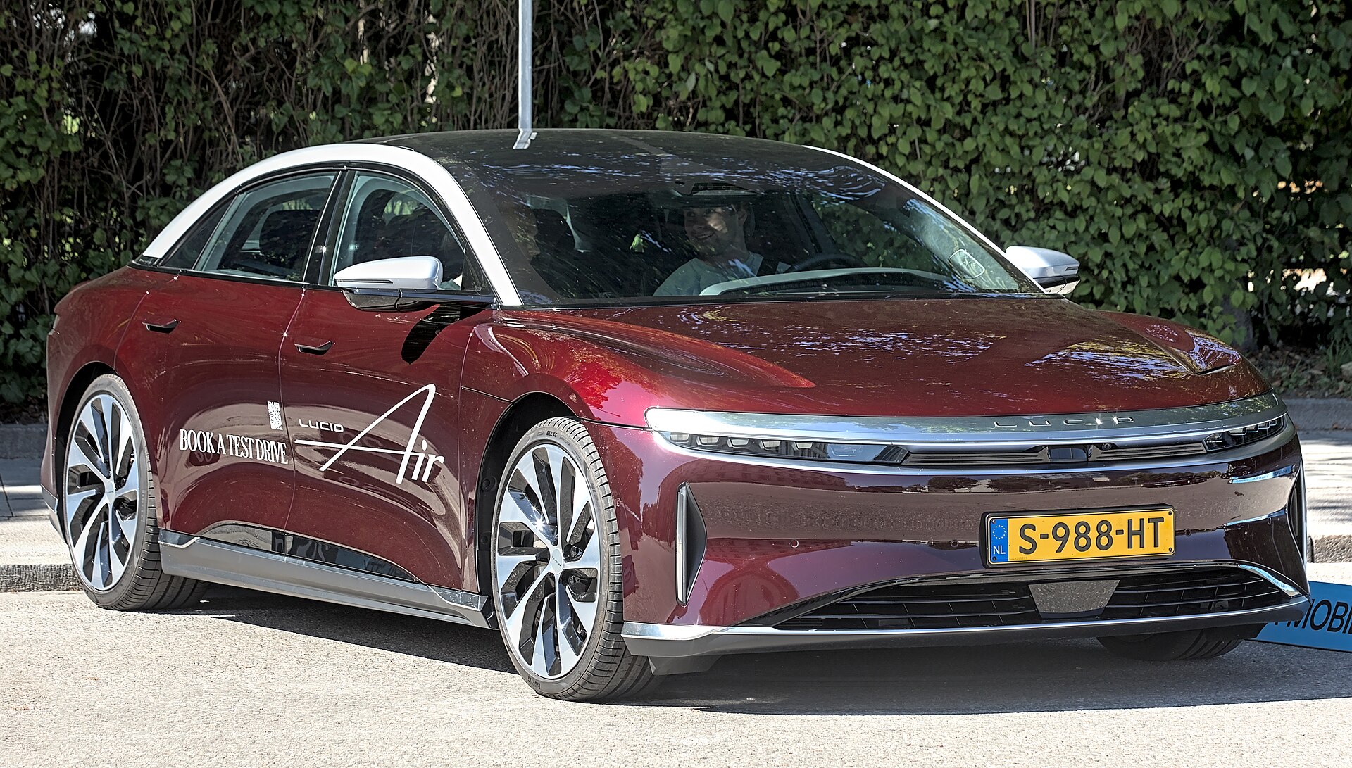 Lucid Air at IAA 2023, front view.