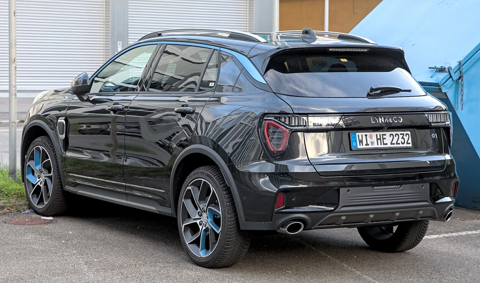 Lynk & Co 01 crossover