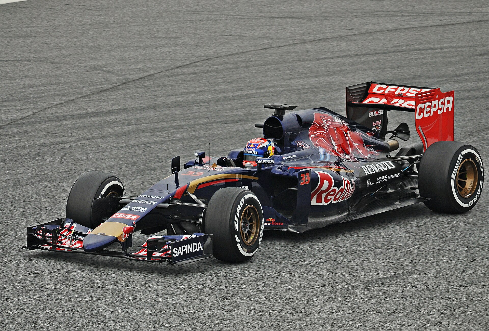 Max Verstappen driving for Toro Rosso in 2015.
