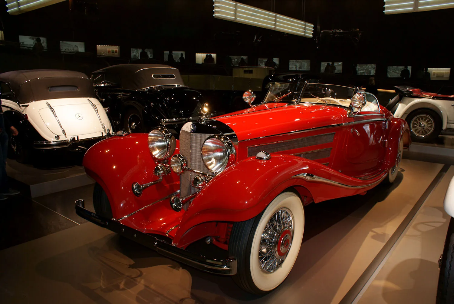 1936 Mercedes-Benz 500K Spezial Roadster, left side front view