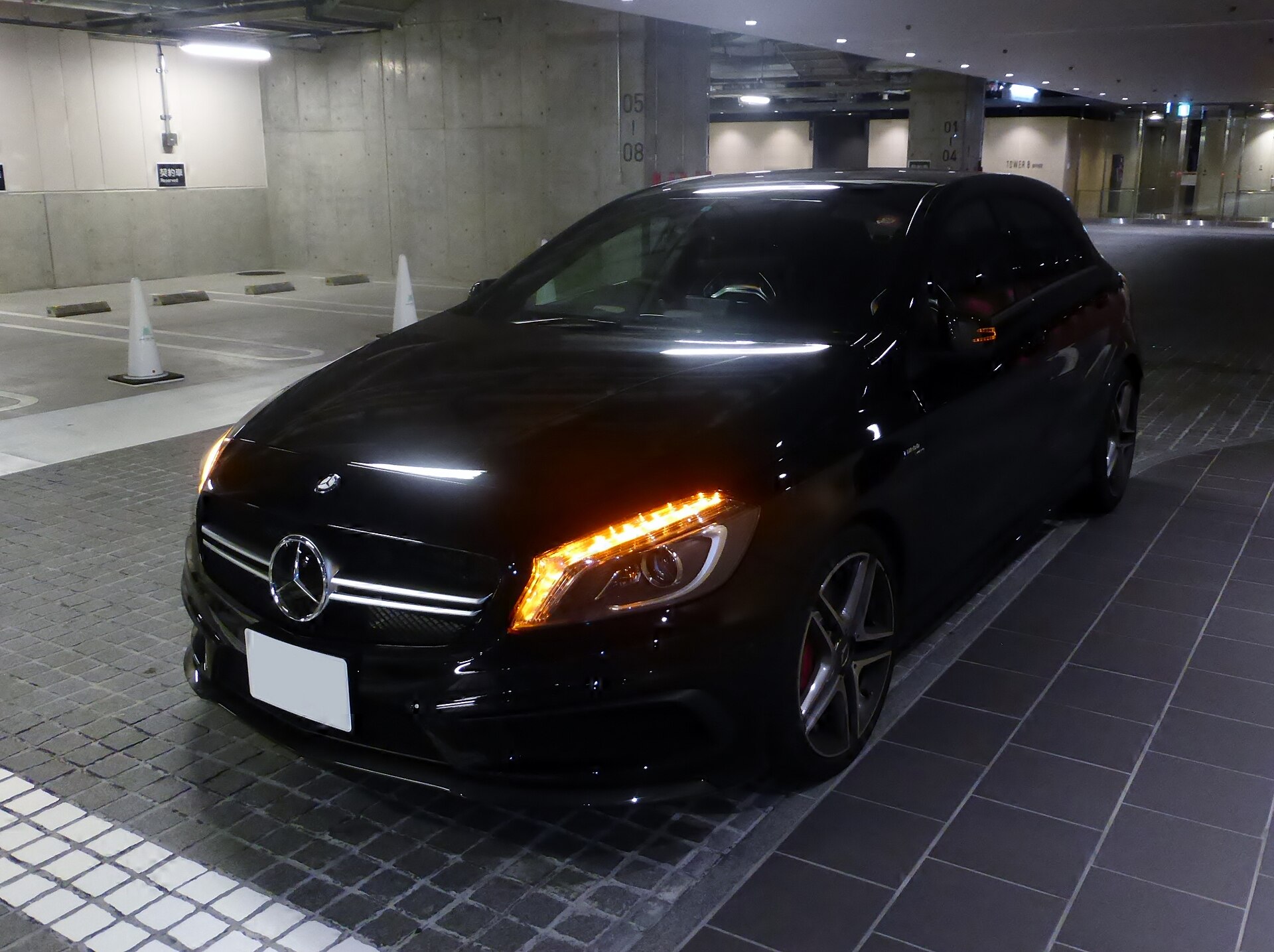 Mercedes-Benz A45 AMG 4MATIC (W176) front view