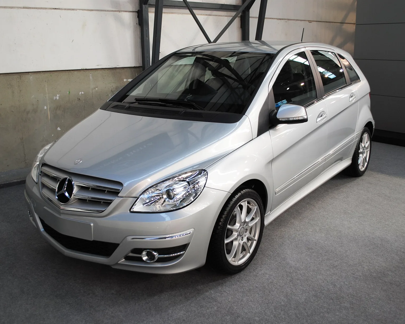 2012 Mercedes B180 CDI, suitable for a 2015 B180 CDI article.