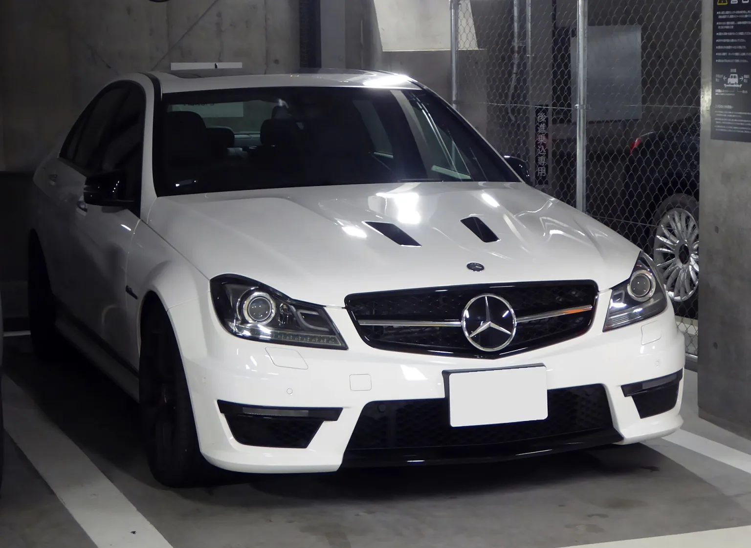 Mercedes-Benz C63 AMG Edition 507 (W204) front view