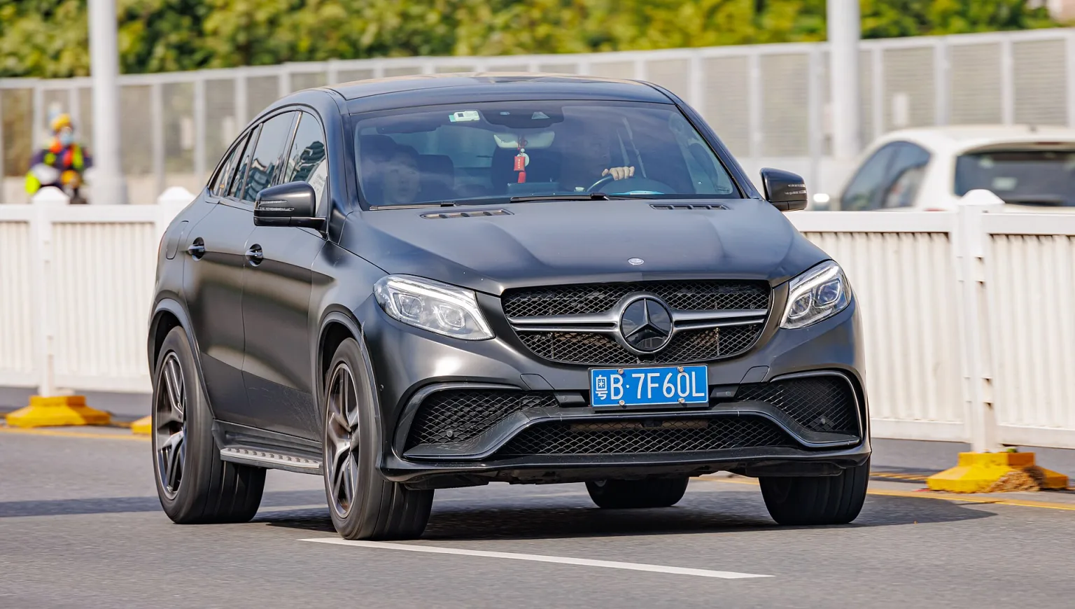 Mercedes-Benz GLE Coupe (C292) in China, the first generation ML Coupe.