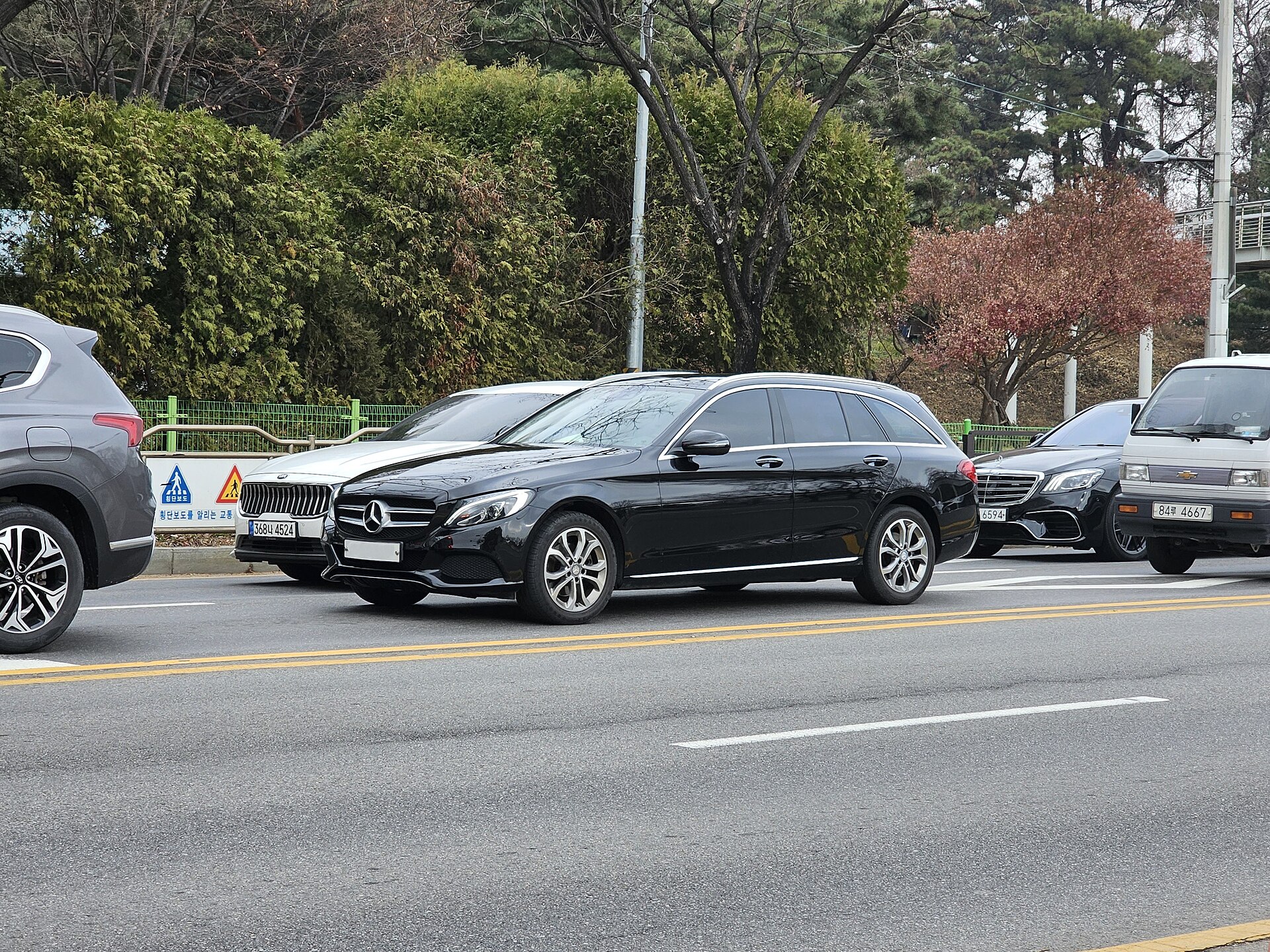 Mercedes-Benz S205 C 220d 4MATIC Estate in Obsidian Black