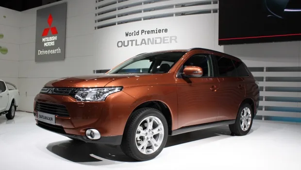 2012 Mitsubishi Outlander at the Geneva Motor Show