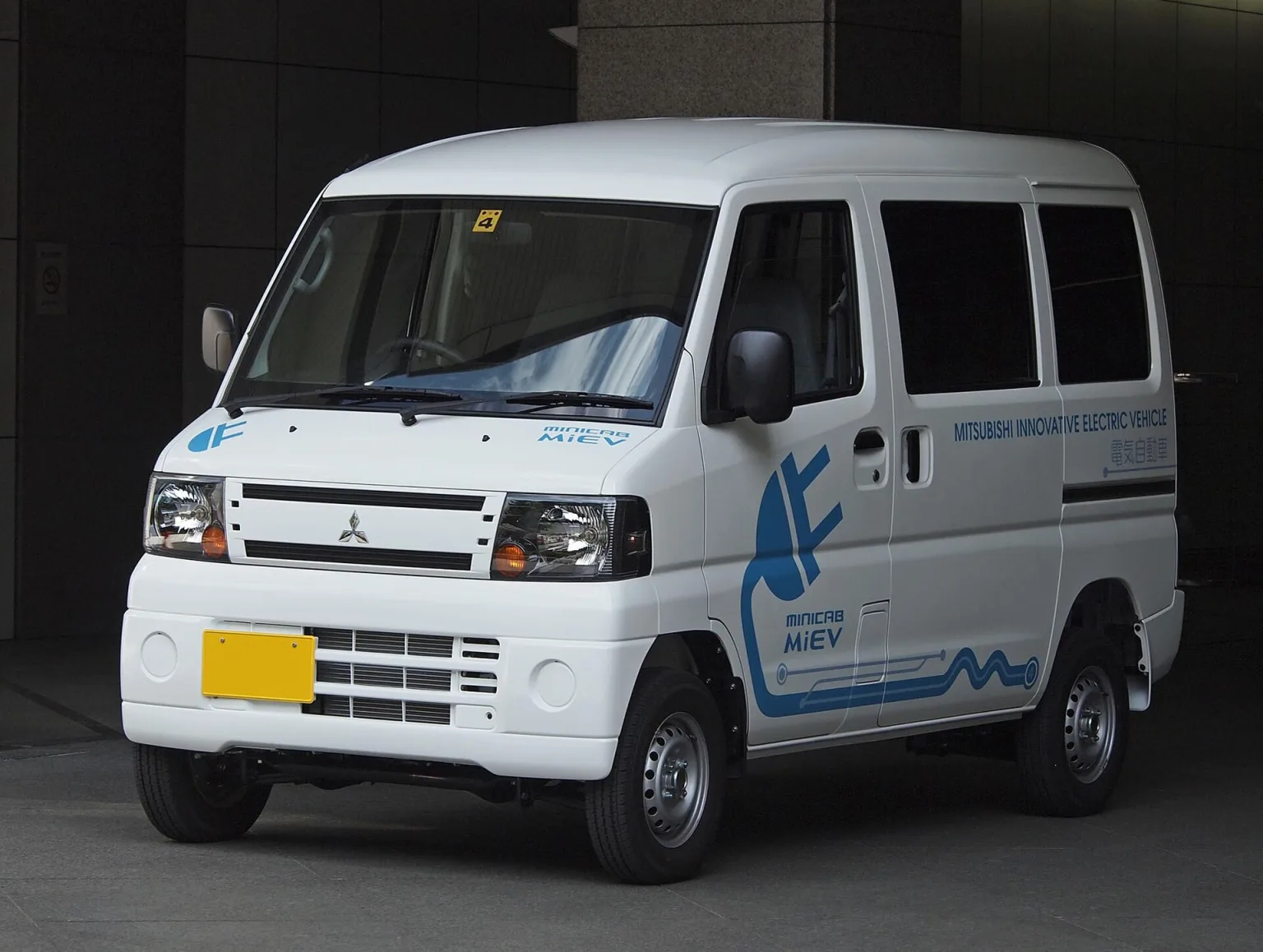 Mitsubishi Minicab MiEV Van (Prototype) demo car