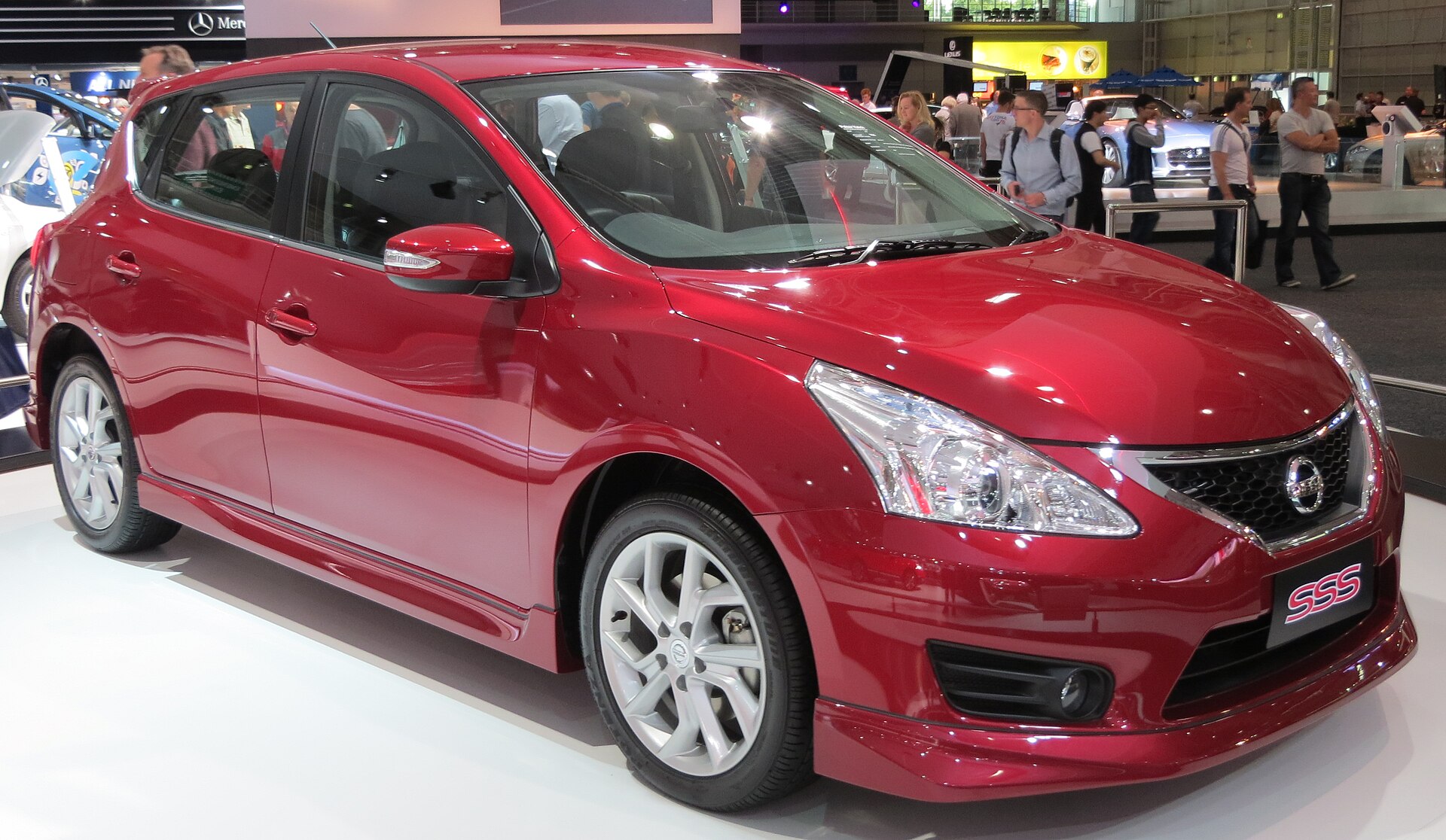 2012 Nissan Pulsar (C12) SSS hatchback