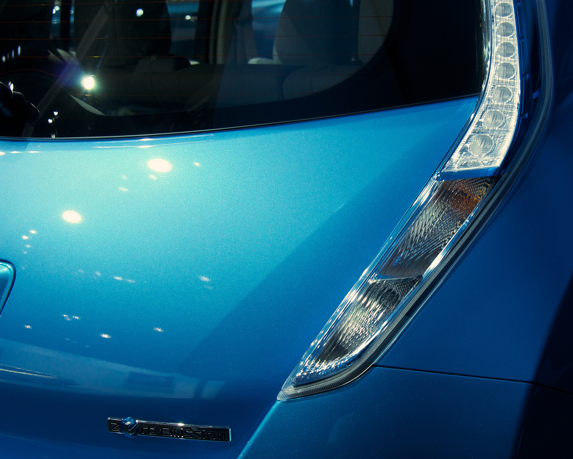 2013 Nissan Leaf exterior