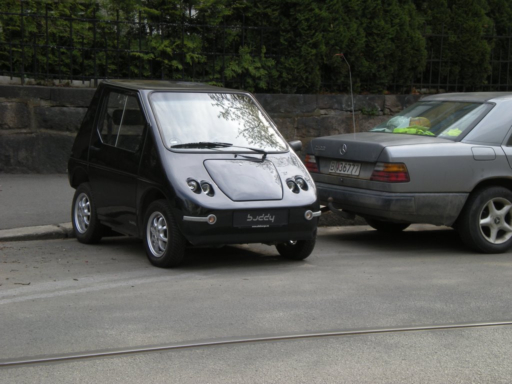 Black Buddy electric car in Norway