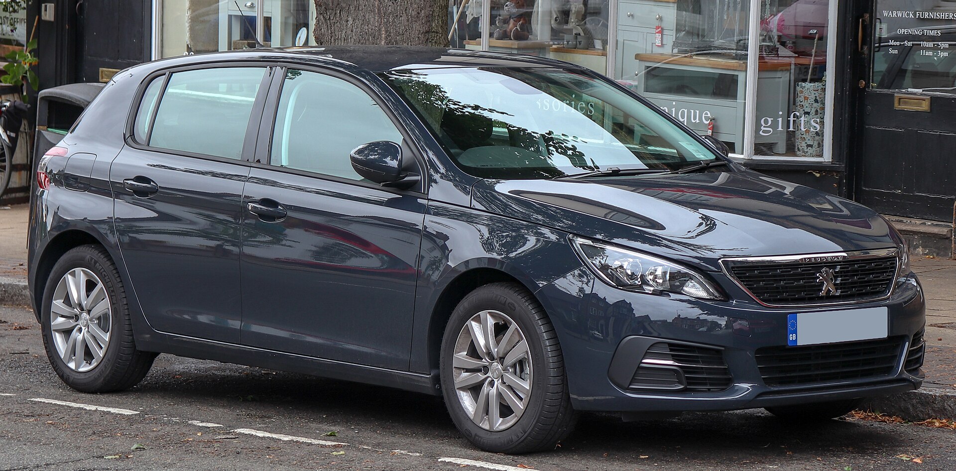 2018 Peugeot 308 Active 1.2 Front