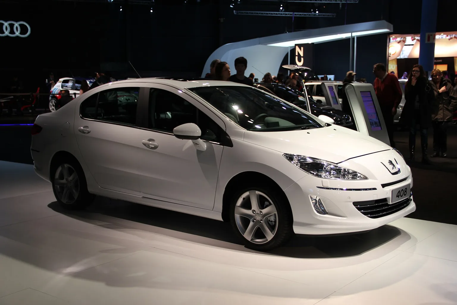 Peugeot 408 Feline, a budget saloon based on the 308 platform