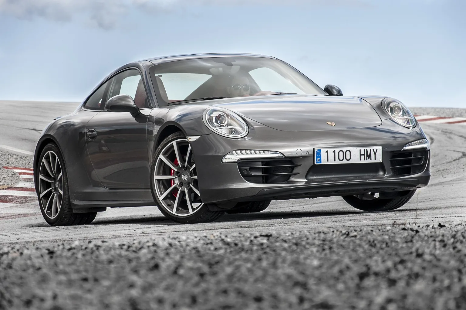 2013 Porsche 911 Carrera 4S (991) in silver