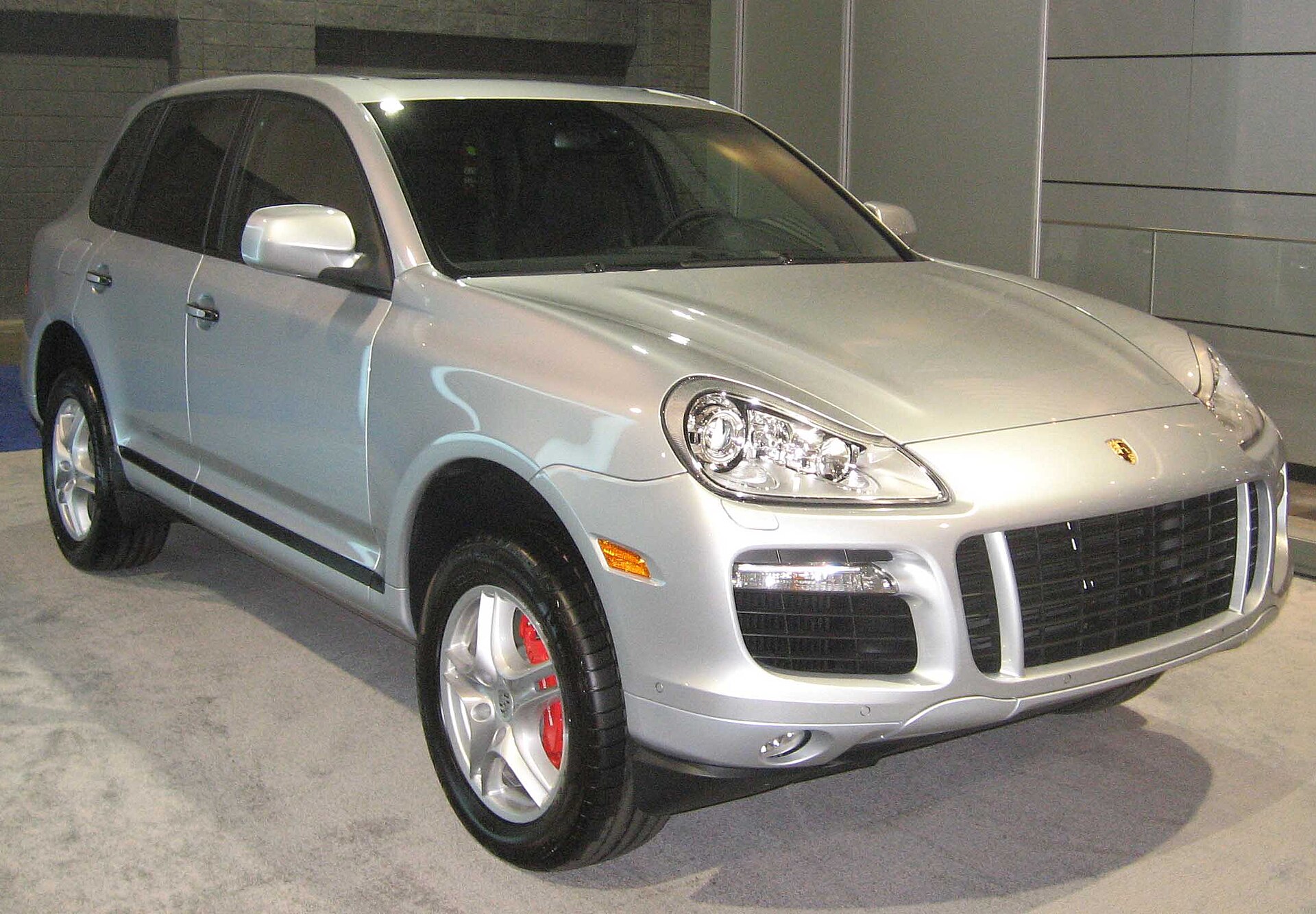 2008 Porsche Cayenne, contemporary with the article's subject.