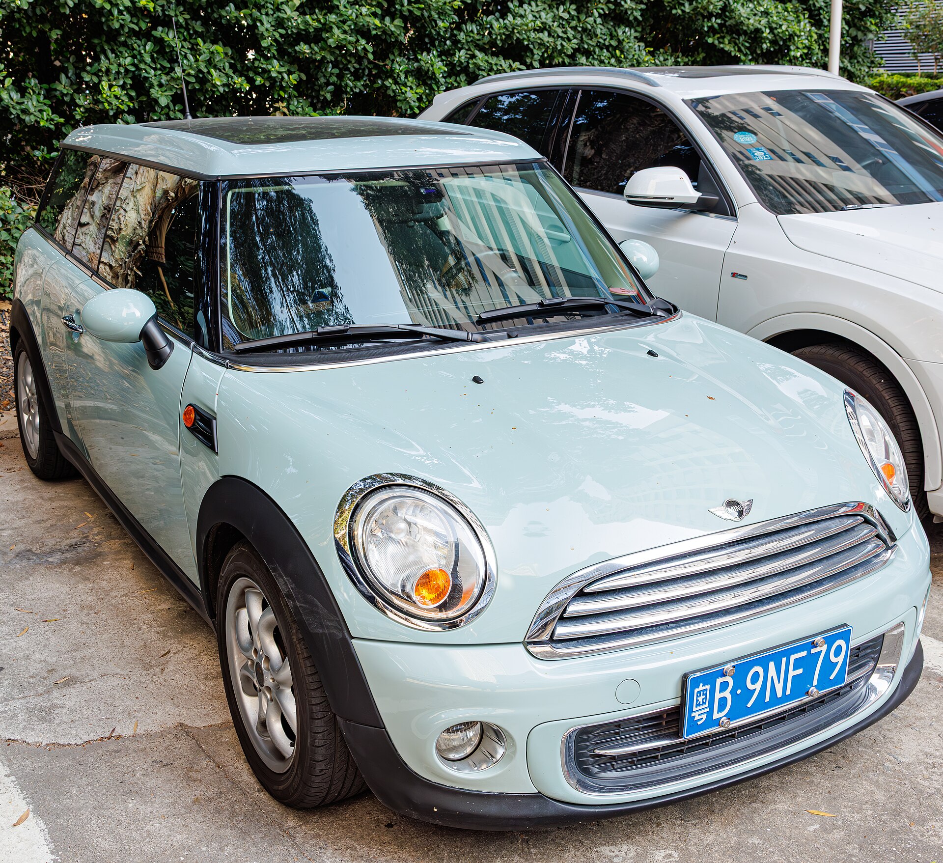 MINI Clubman (R55) as produced in the late 2000s and early 2010s.