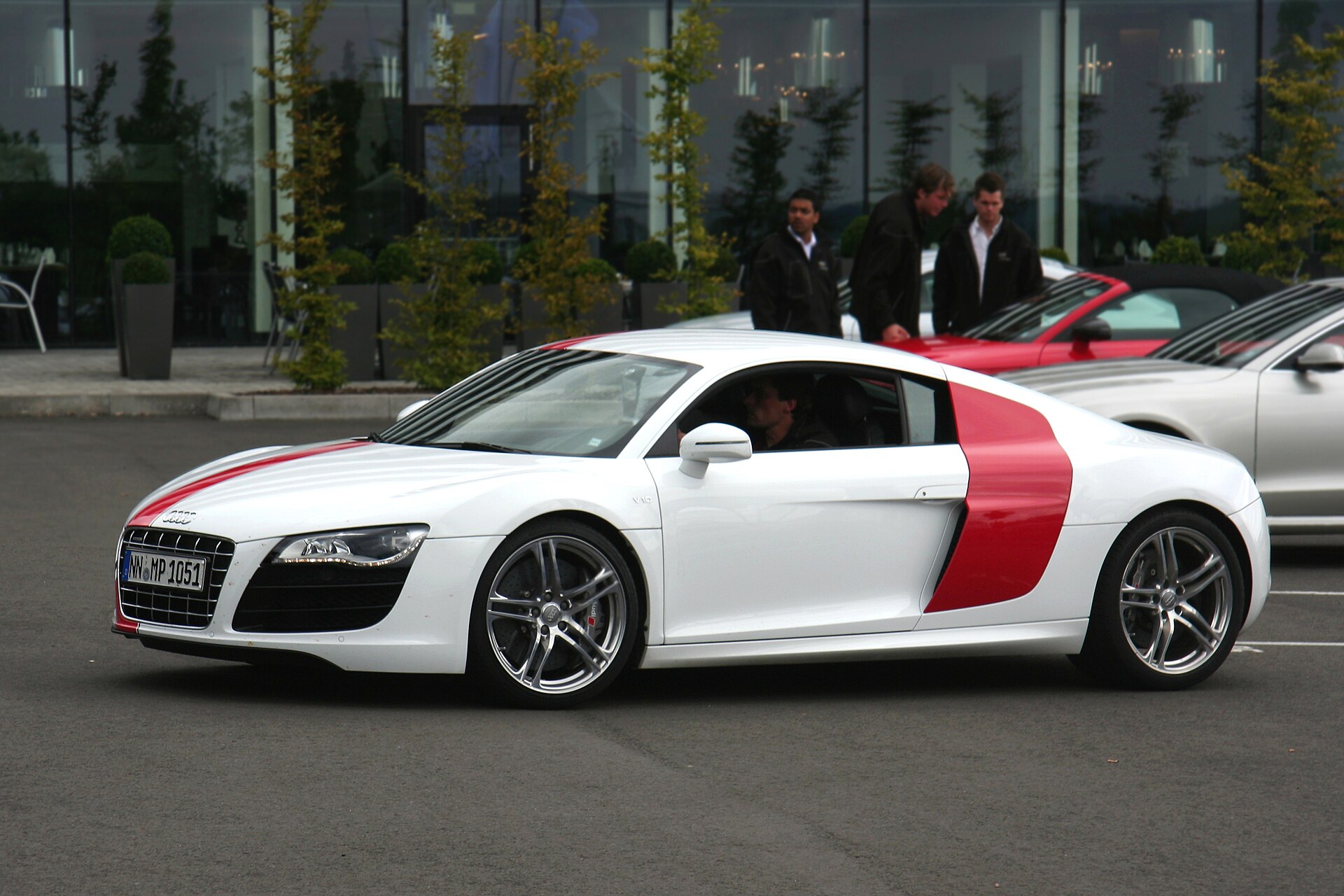 2011 Audi R8 V10, front view