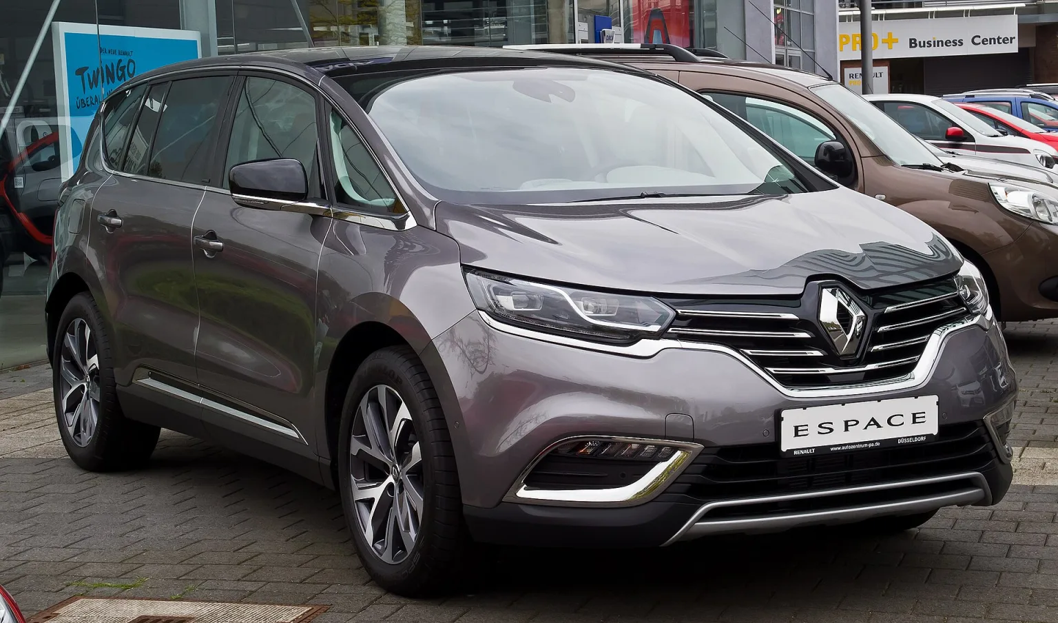 2015 Renault Espace V Intens ENERGY dCi 160 EDC, front view