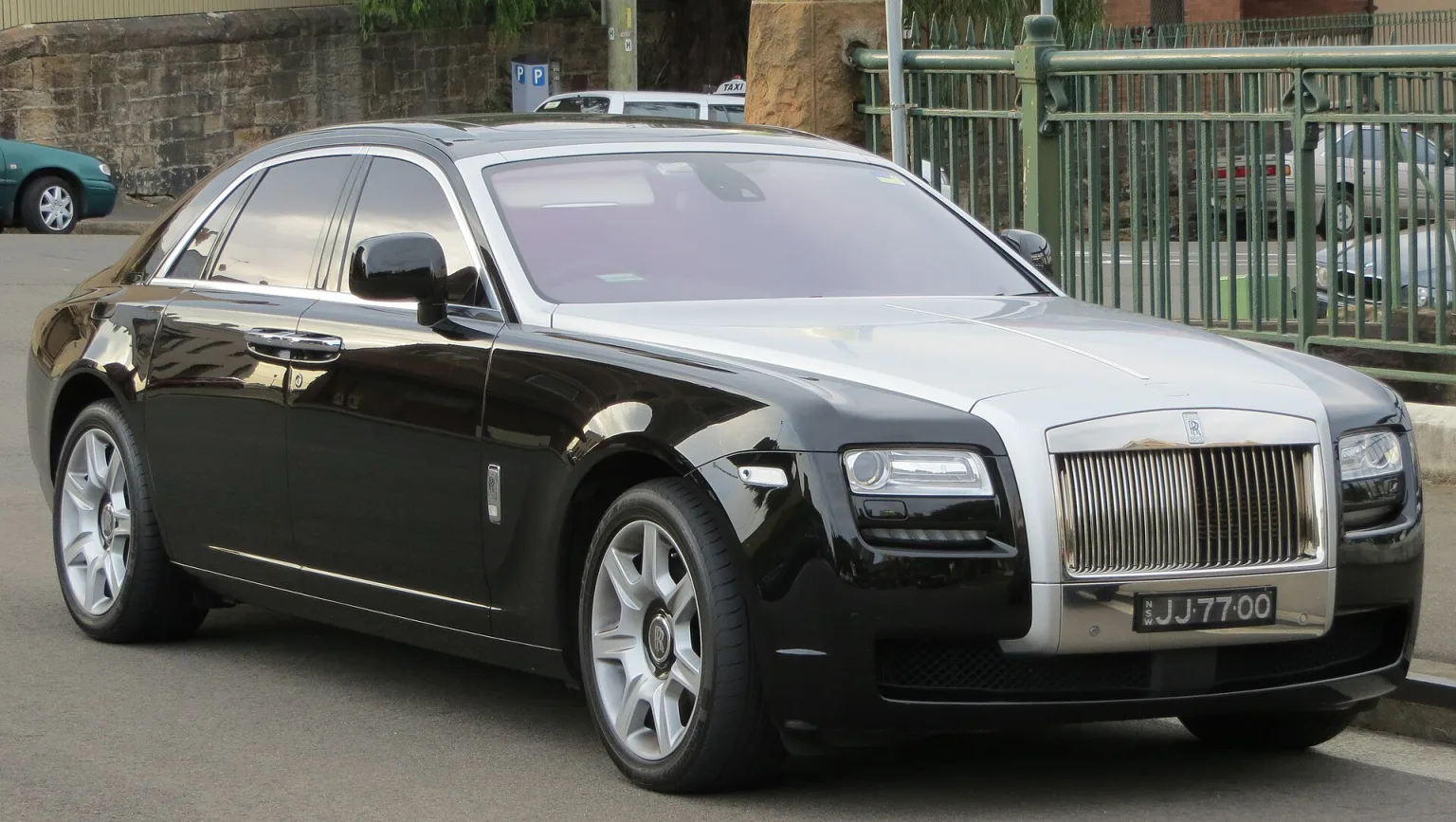 2010 Rolls-Royce Ghost sedan