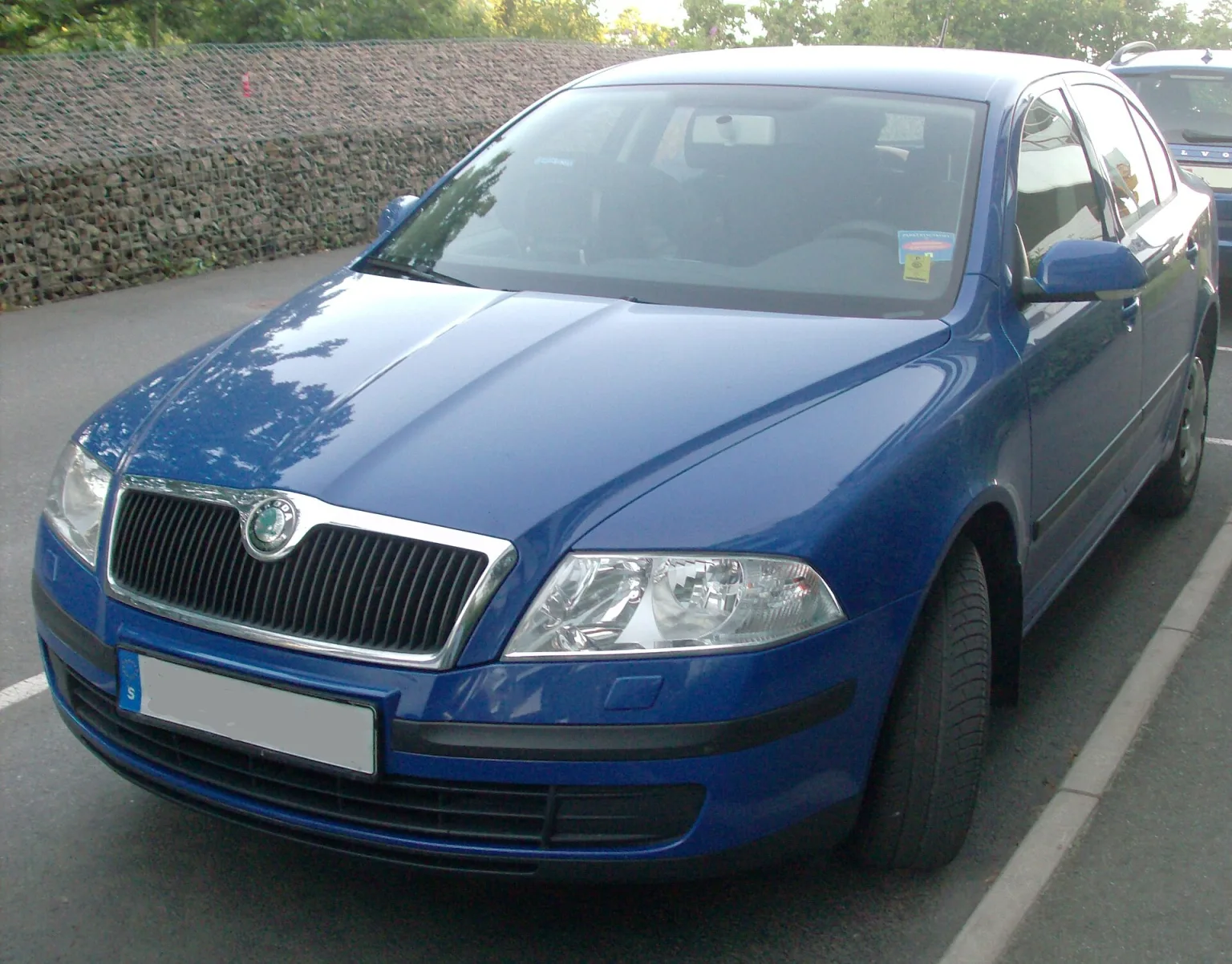 2009 Skoda Octavia front view