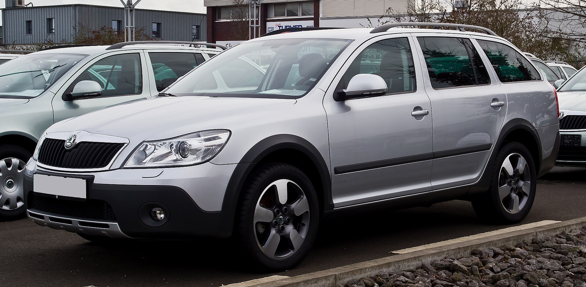 Skoda Octavia Scout II Facelift (2014) front view