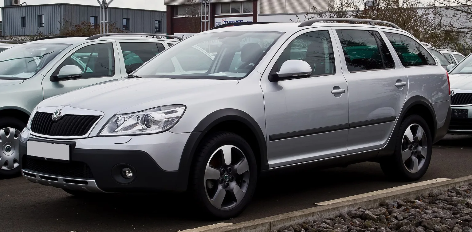 Skoda Octavia Scout II Facelift (2014) front view