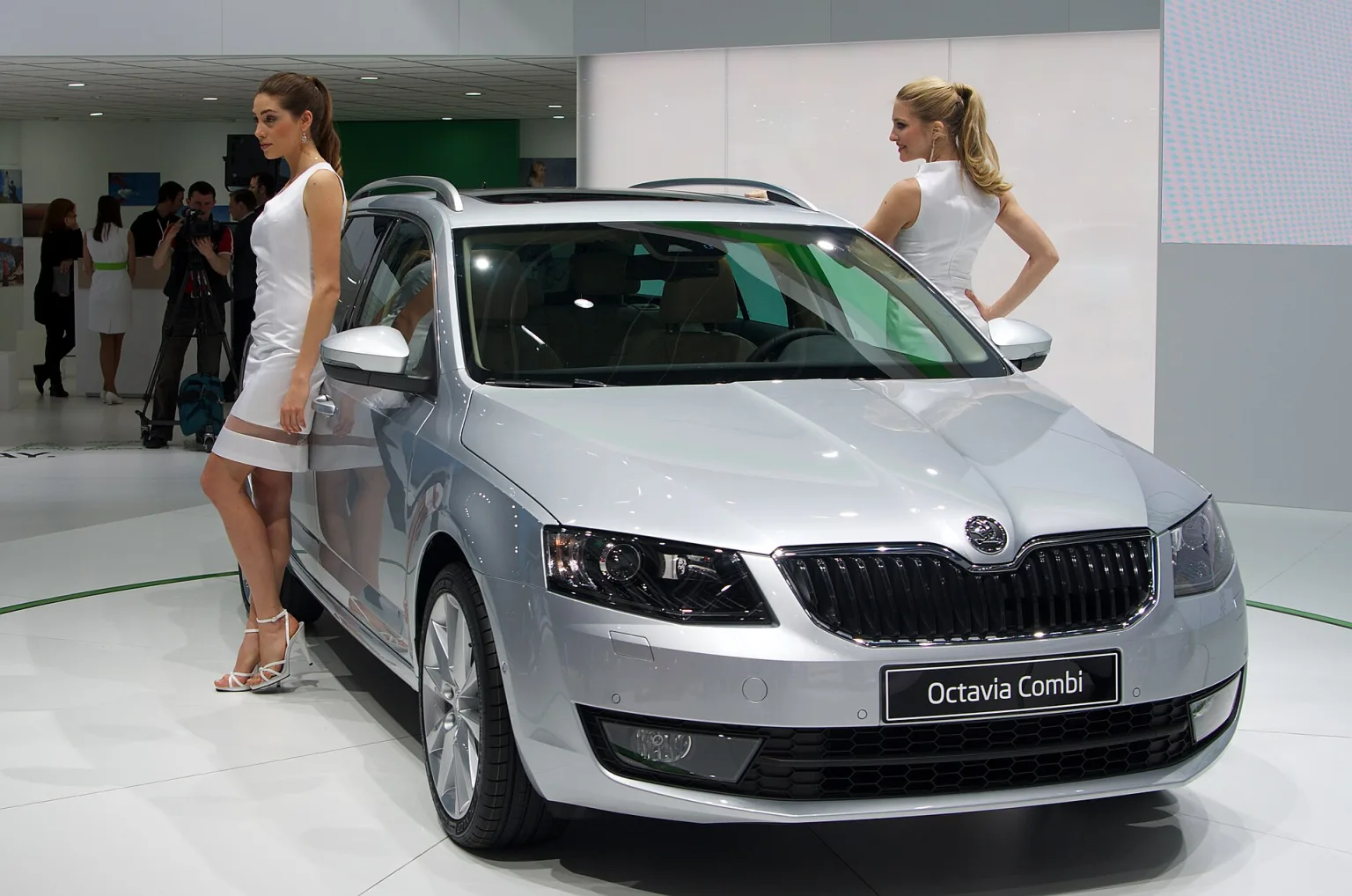 2013 Skoda Octavia Combi at Geneva Motor Show