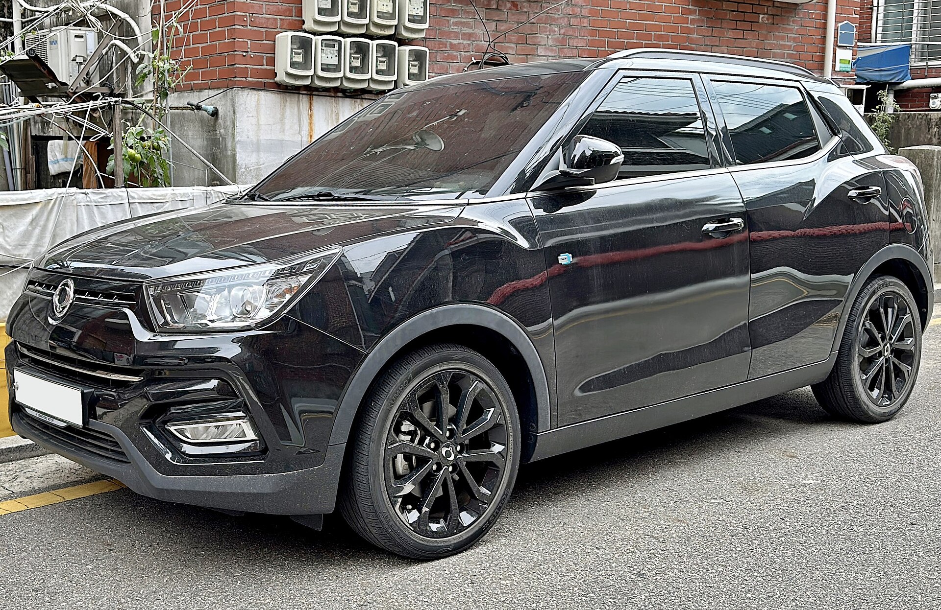 SsangYong Tivoli Armor, the correct generation for the 2016 article.