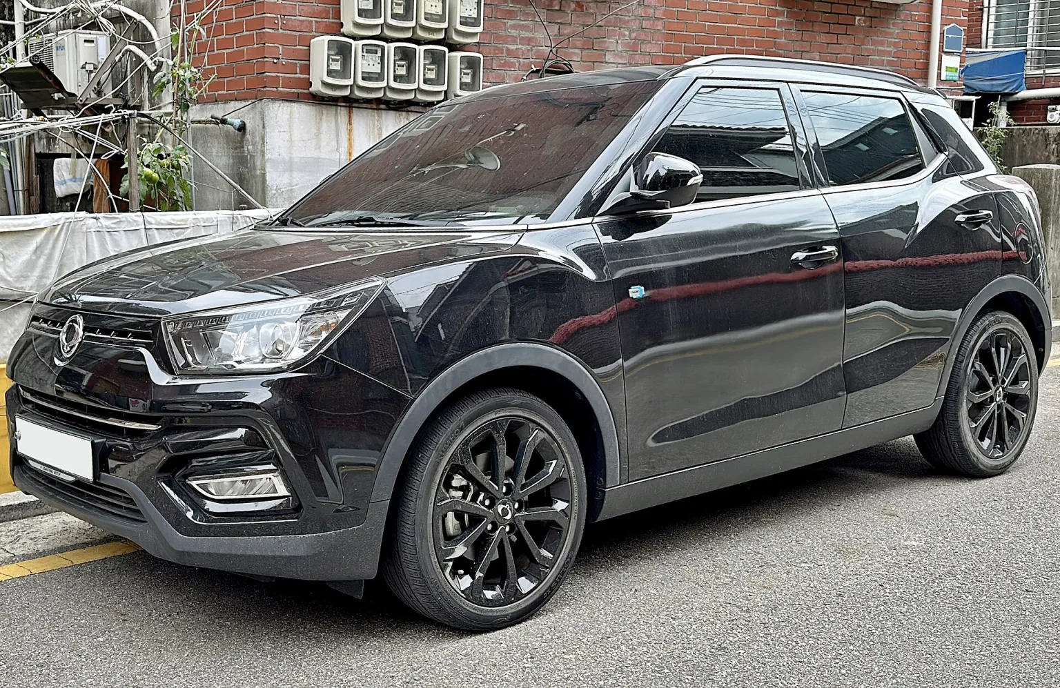 SsangYong Tivoli Armor, the correct generation for the 2016 article.