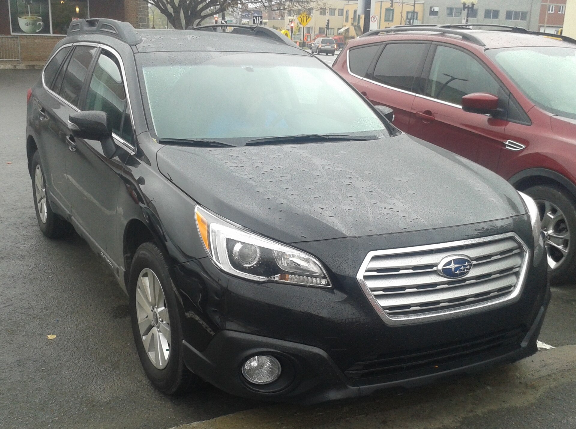 2015 Subaru Outback at its 2014 debut, as seen in October 2014.
