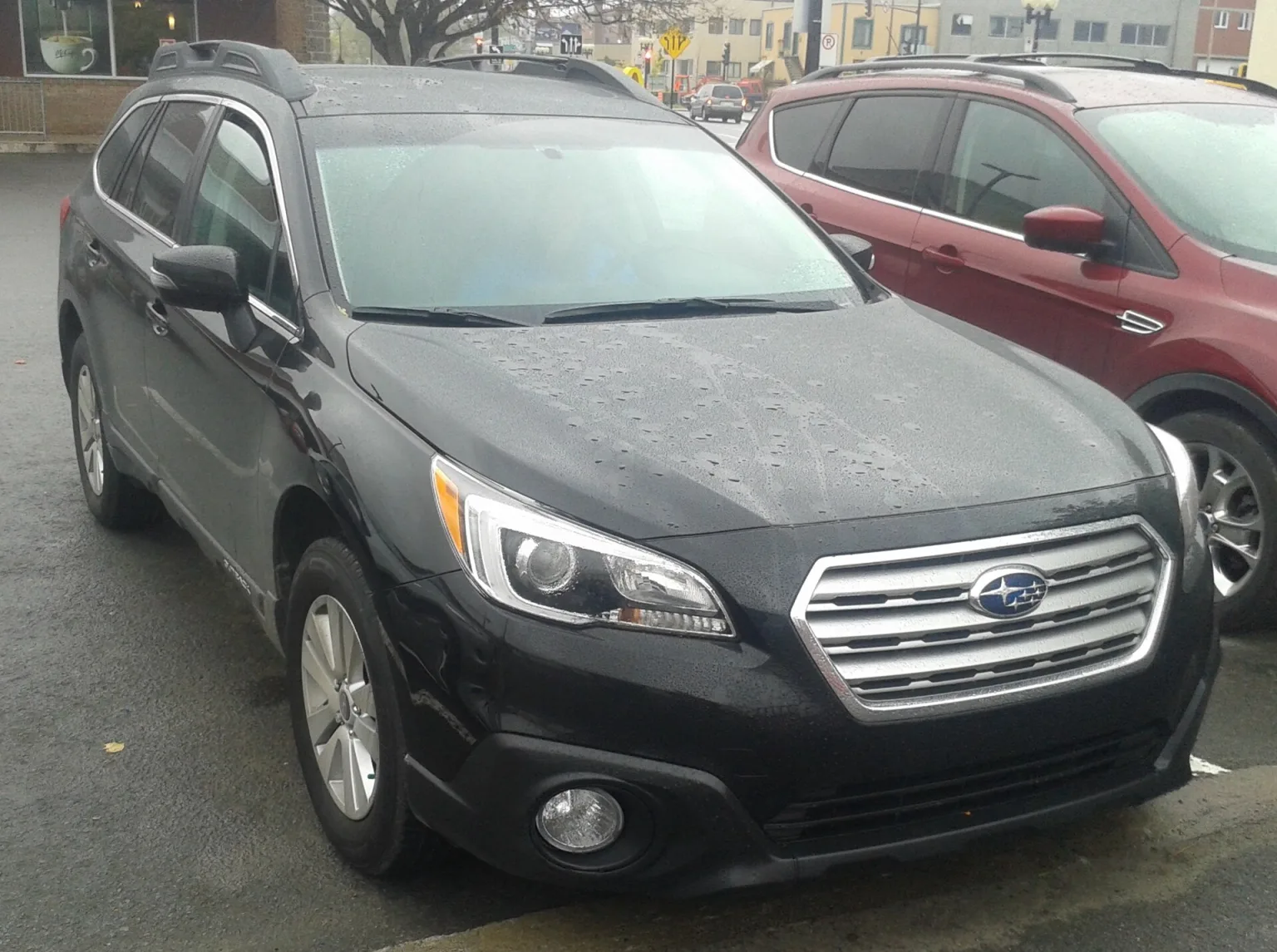 2015 Subaru Outback at its 2014 debut, as seen in October 2014.