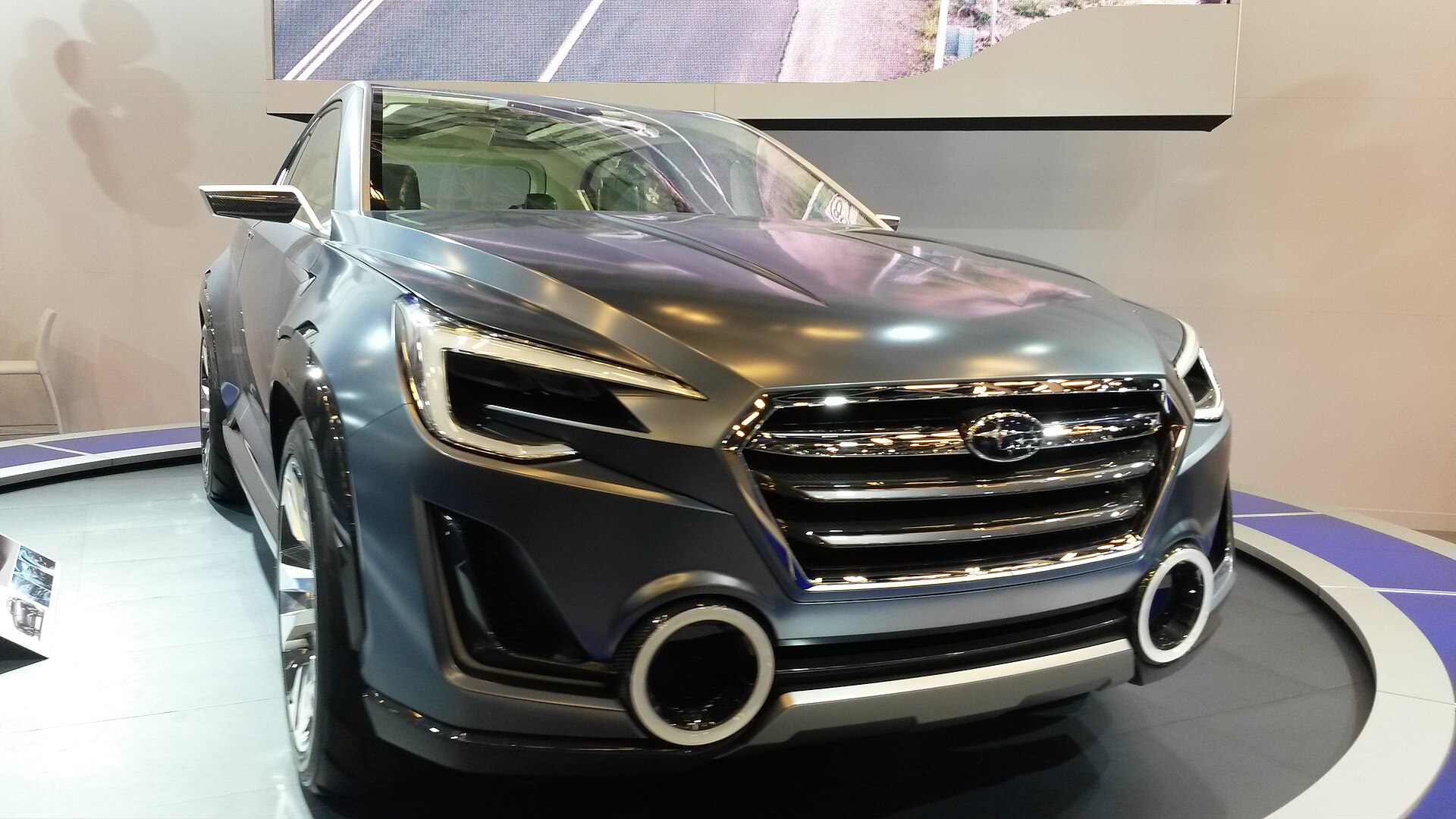Subaru Viziv 2 Concept at Montreal Auto Show 2015