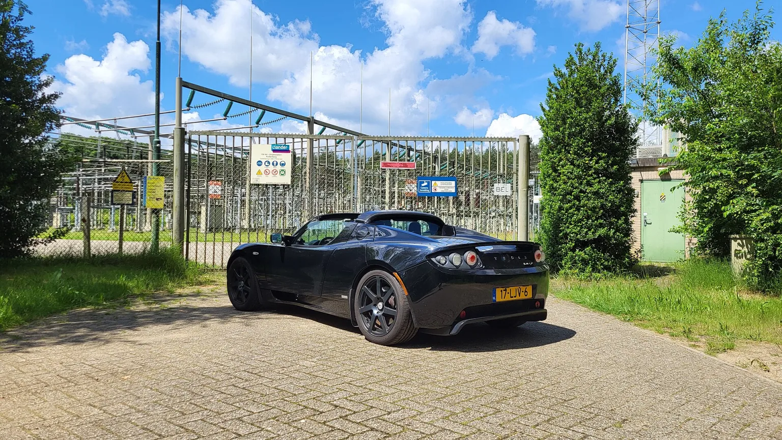 First-generation Tesla Roadster (Signature 250)