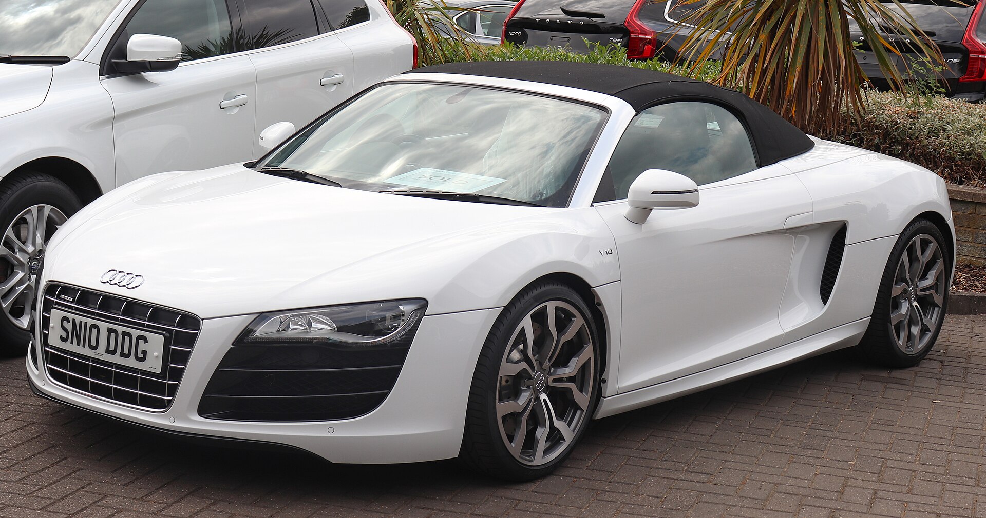 2010 Audi R8 Spyder V10, as reviewed in Top Gear Season 15 Episode 4.