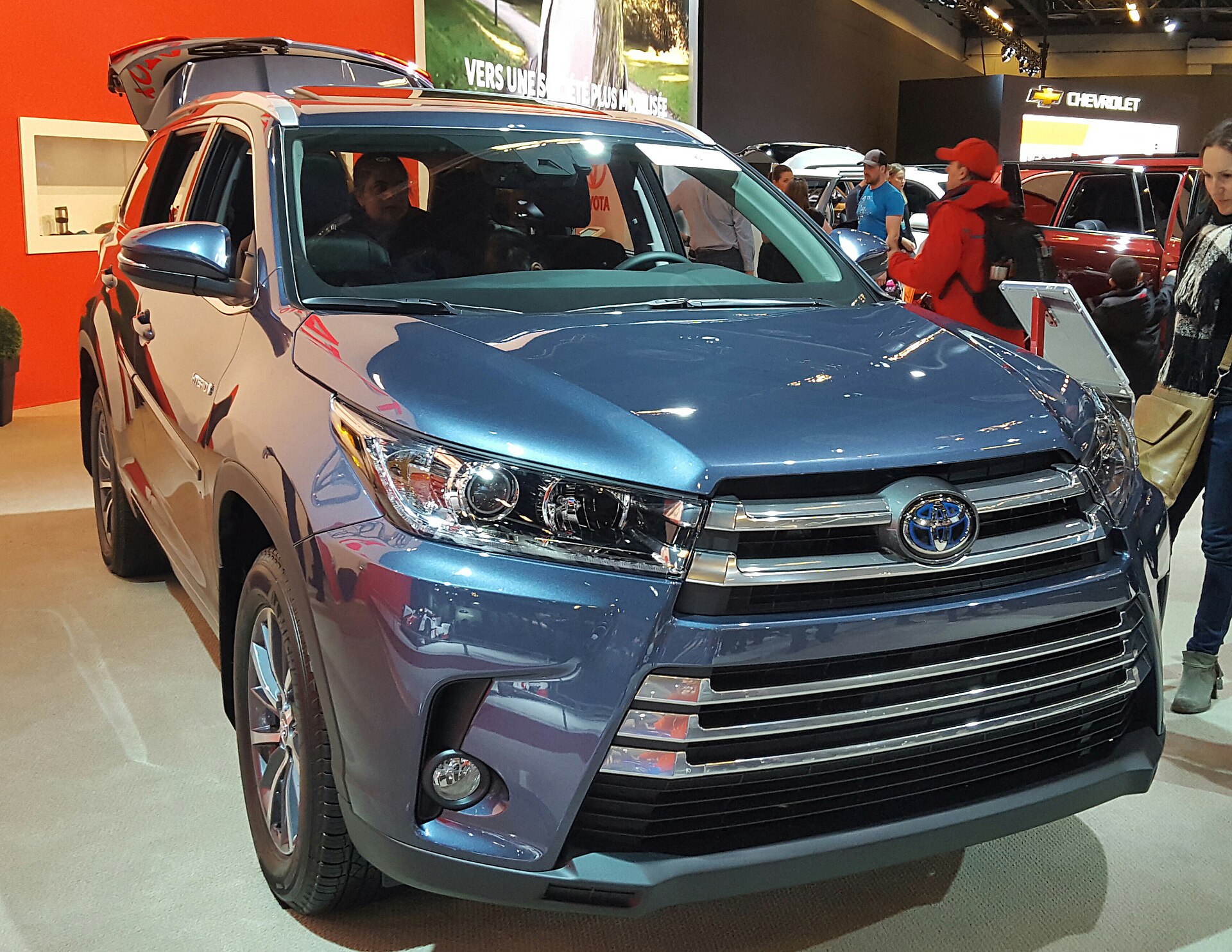 2017 Toyota Highlander Hybrid at the 2017 MIAS
