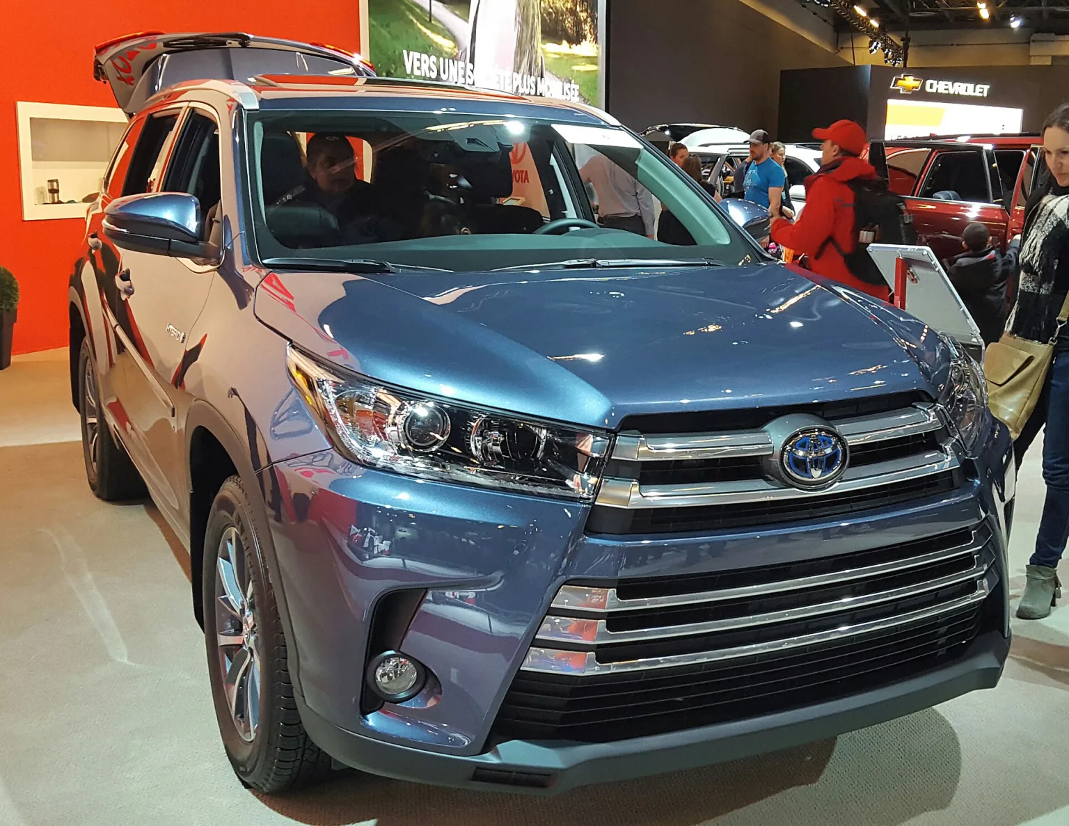 2017 Toyota Highlander Hybrid at the 2017 MIAS