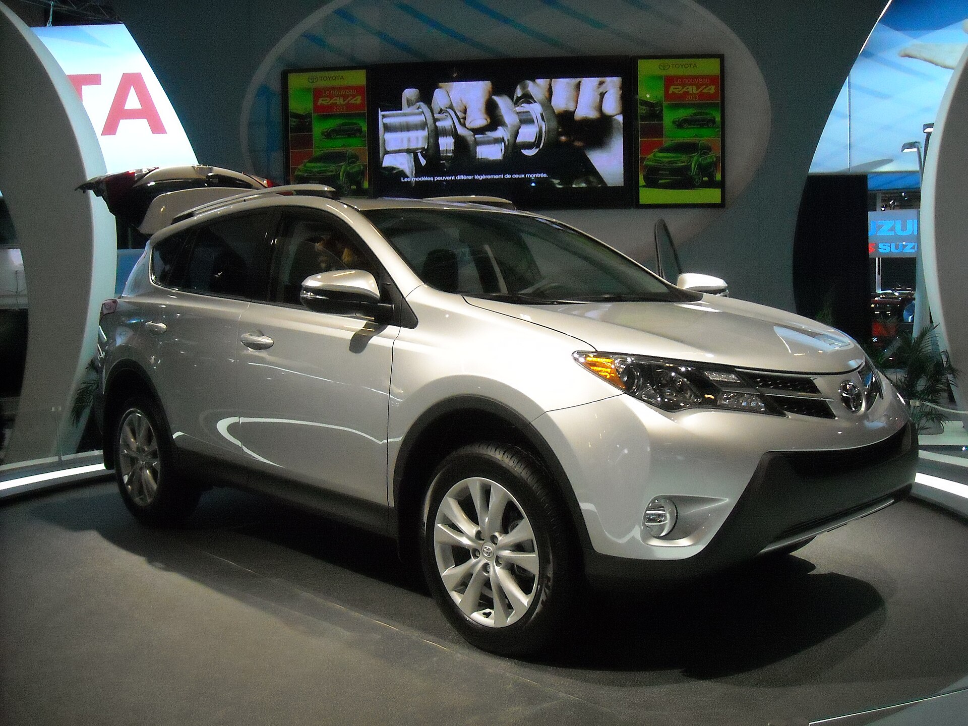 2013 Toyota RAV4 at the Moscow International Auto Salon