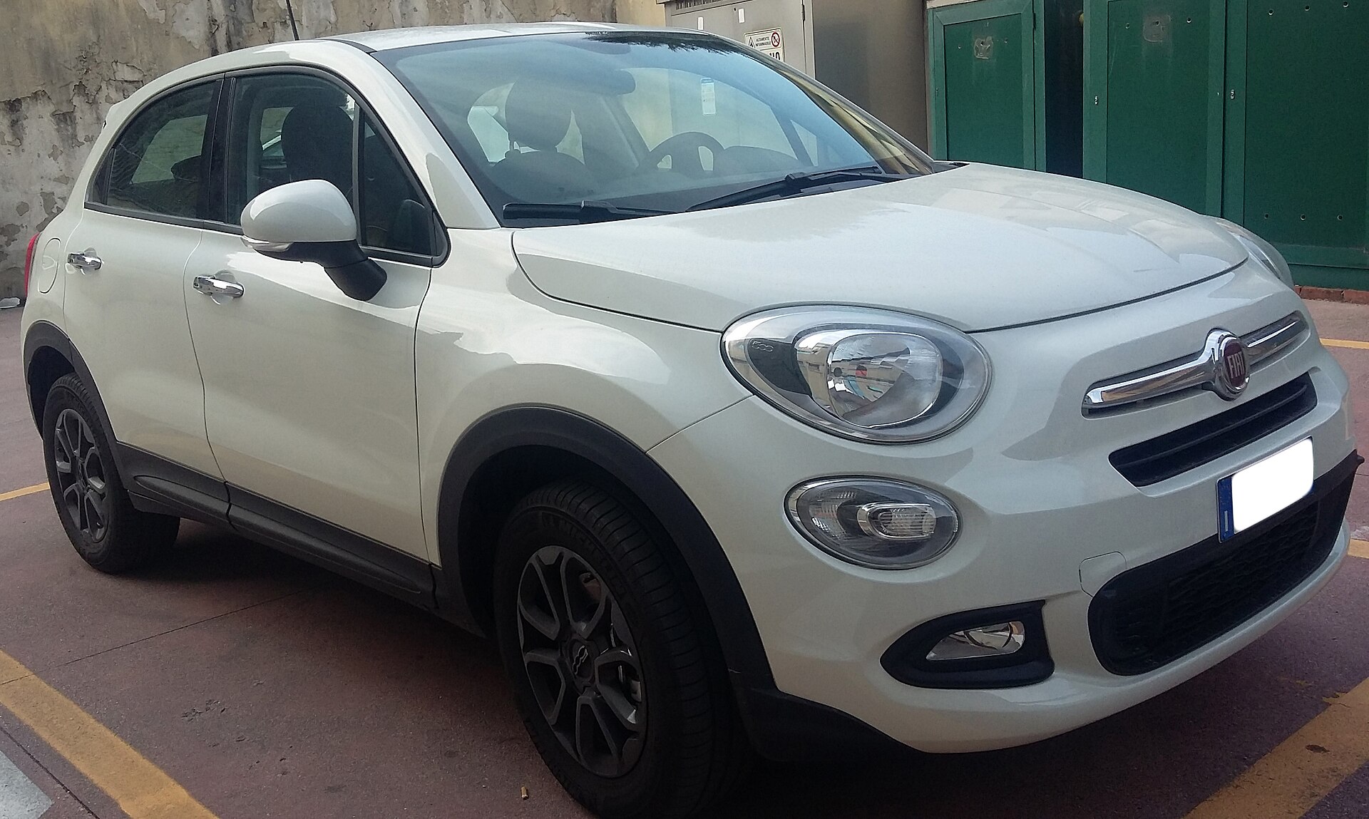2014 Fiat 500X at launch, front view