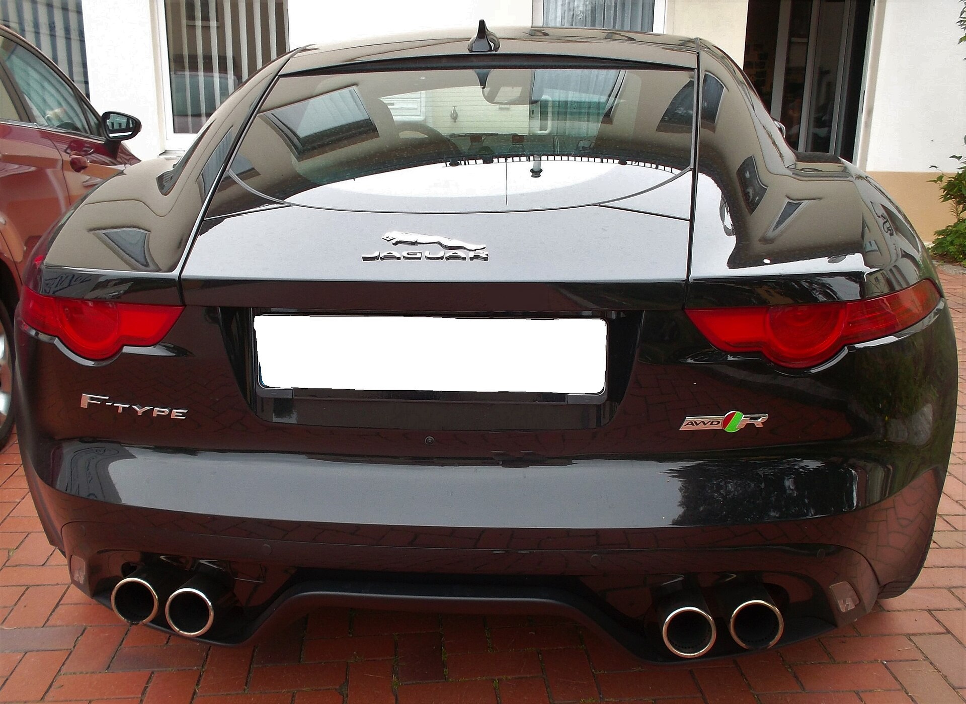 Jaguar F-TYPE R Coupé AWD (rear view)