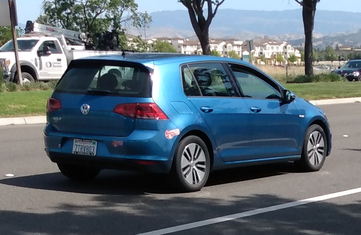 2015 Volkswagen e-Golf SEL Premium