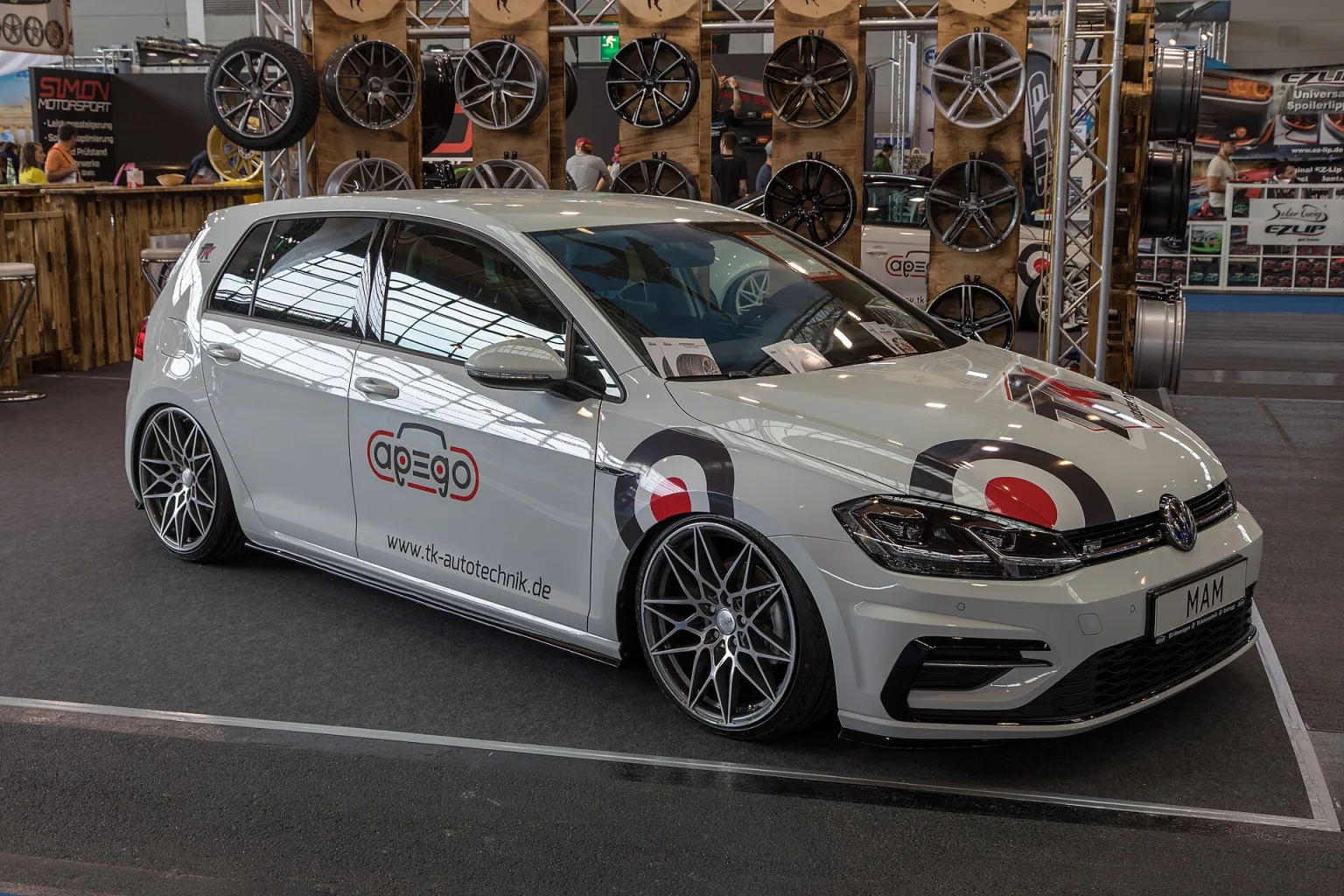 Volkswagen Golf VII R, the seventh-generation Golf R