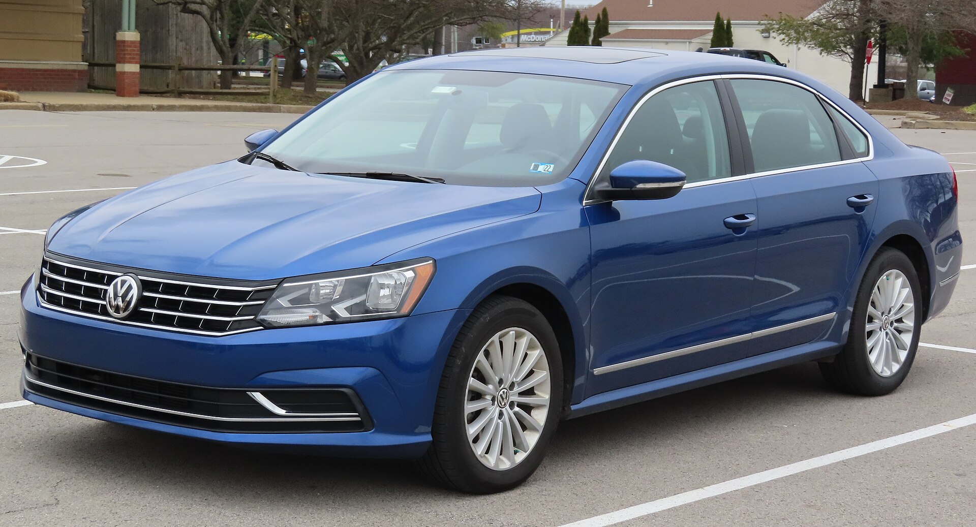 2016-2018 Volkswagen Passat SE (US model)