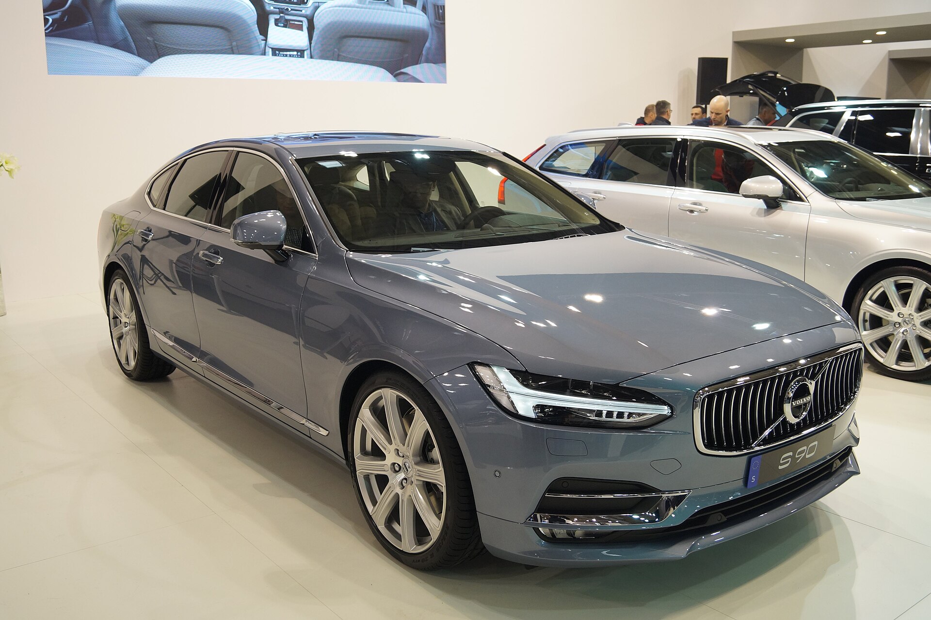 Volvo S90 front view