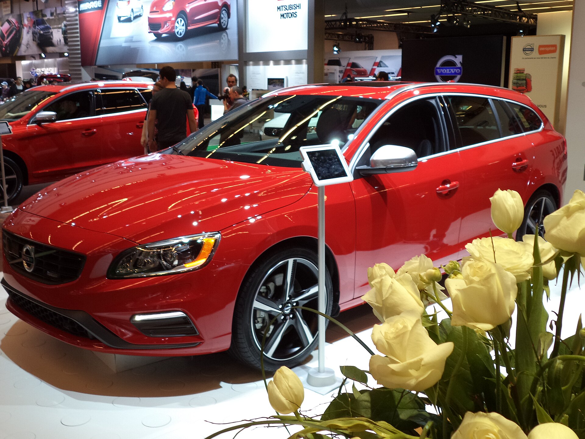 2015 Volvo V60 R-Design