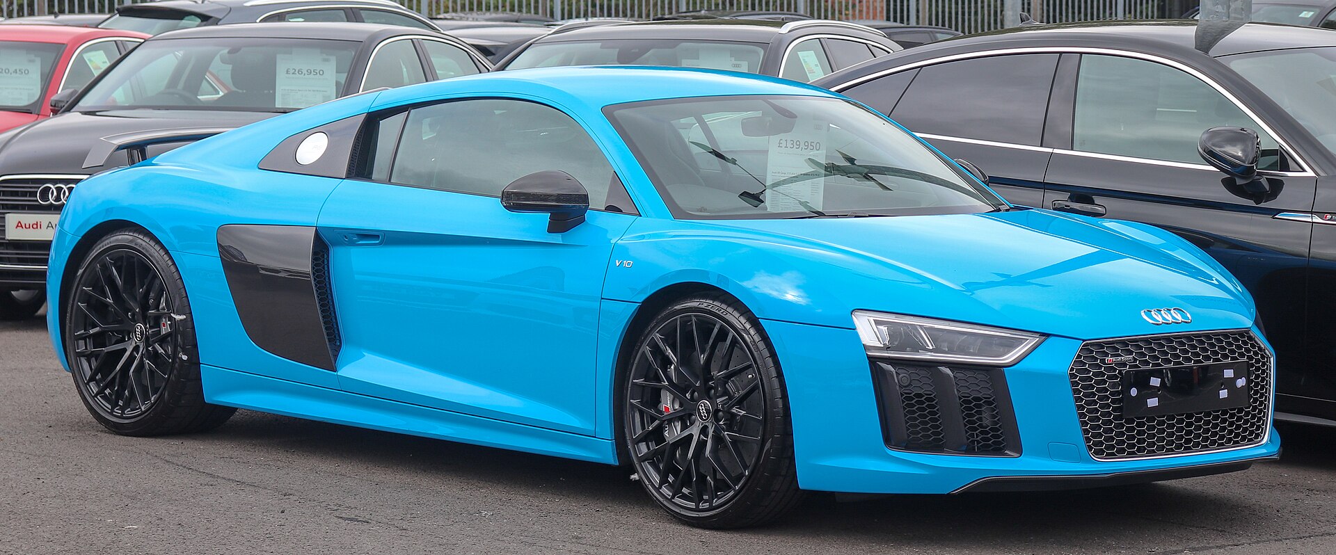2018 Audi R8 Coupe V10 plus, front view